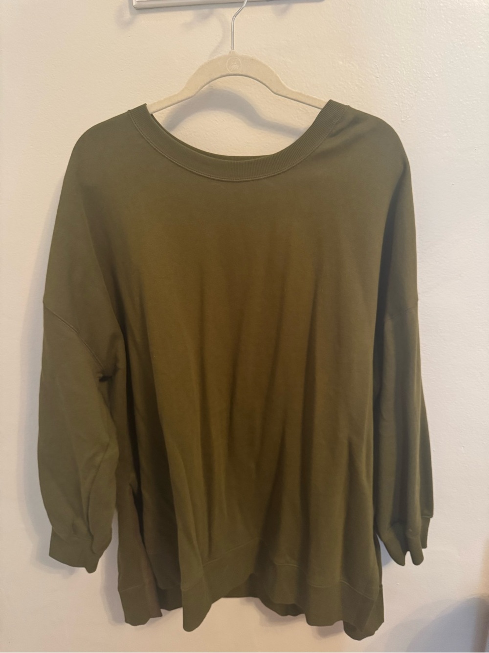 Old Navy Olive Green Pullover Tunic Sweatshirt with side slits NWOT